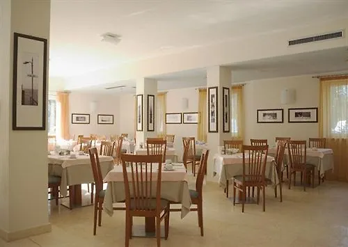 Hotel Garni Orchidea 말세진느 3*,  이탈리아