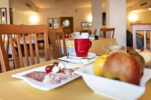 Hotel Garni Orchidea Malcesine 3*,  Italy