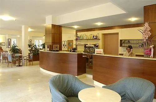 Hotel Garni Orchidea Malcesine Italy