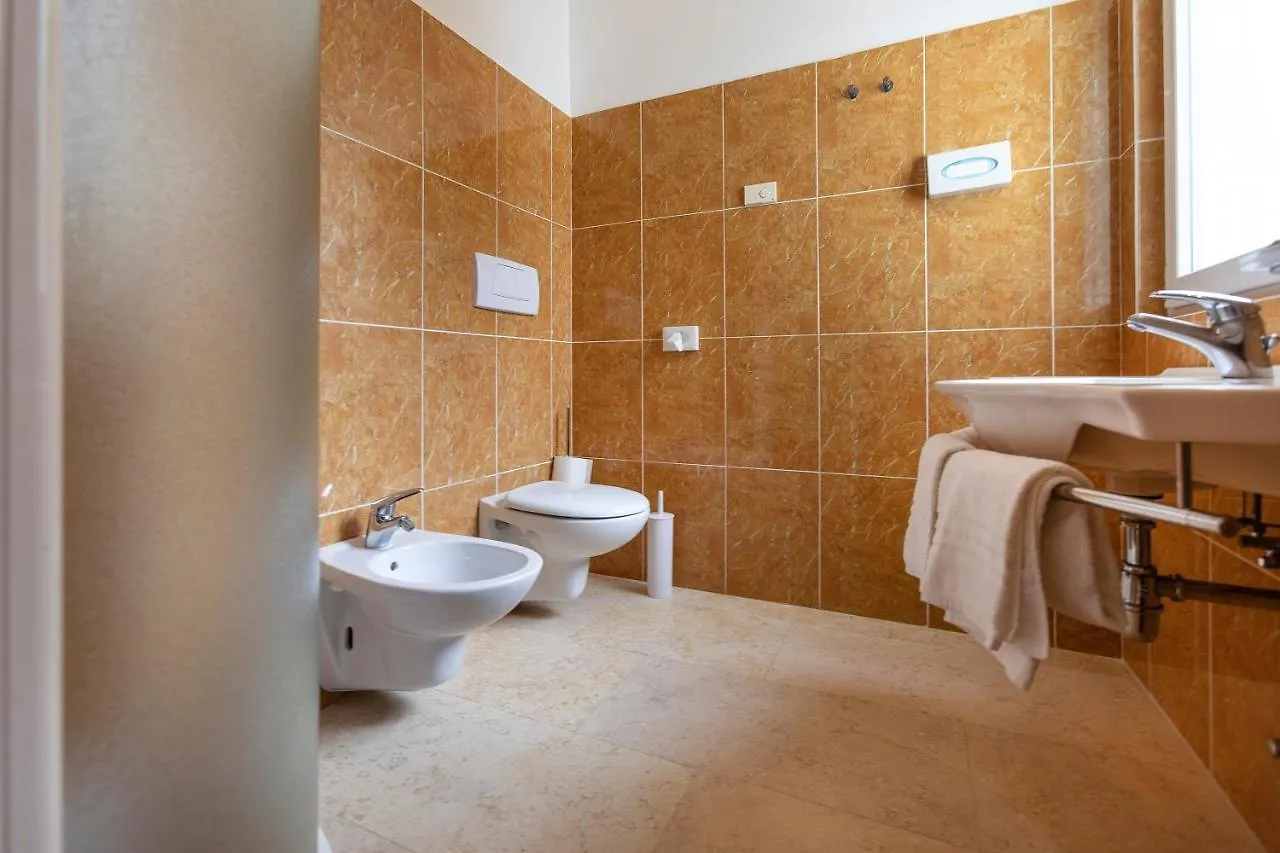Hotel Garni Orchidea Malcesine